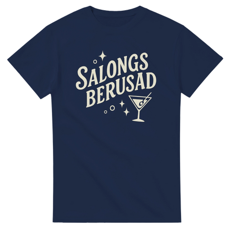 Blå t-shirt med texten "Salongsberusad" och martiniglas