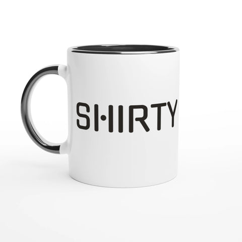 vit keramisk mugg med svart insida och handtag, shirty-tryck