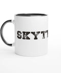 Keramisk kaffemugg med texten Skyttekung och svart handtag