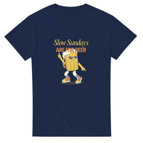 T-shirt med retro ölglas och texten Slow Sundays are for beer
