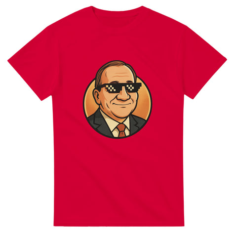 Röd t-shirt med illustration av en äldre man i kostym med solglasögon i "thug life"-stil