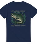 Marinblå t-shirt med illustration av en havsöring och texten "Atlantic Trout – Cold Blooded Legacy"