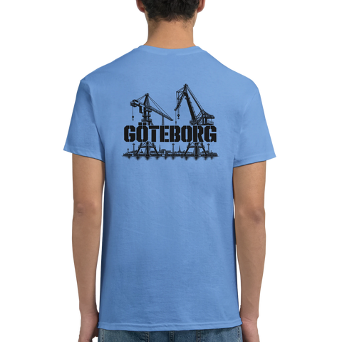 Blå t-shirt med kranar i Göteborgs hamn