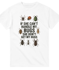 T-shirt med färgglada insekter och rolig text för insektälskare och entomologer – humor om bugs and hugs