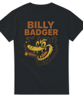 Svart t-shirt med retroinspirerad teckning av Billy Badger – en galen grävling med stirrig blick och ett brett flin, rökandes på en cigarr. Texten “BILLY BADGER” i stora orange bokstäver över motivet.