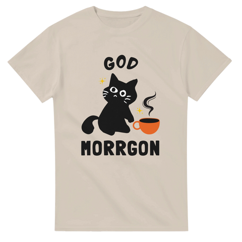Beige t-shirt med tecknad svart katt och kaffekopp samt texten “God Morrgon”

