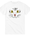 Vit t-shirt med tecknat kattansikte med gula ögon, morrhår och röd nos.