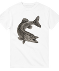 Vit t-shirt med naturtrogen illustration av en gädda i attackställning