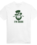 St Patricks Day T-shirt med leprechaun i grönt tryck och texten Kiss me, I'm Irish