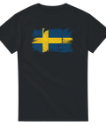 Svart t-shirt med målad svensk flagga i gult och blått
