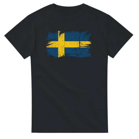 Svart t-shirt med målad svensk flagga i gult och blått