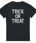 Svart t-shirt med vit text Trick or Treat i skräckstil
