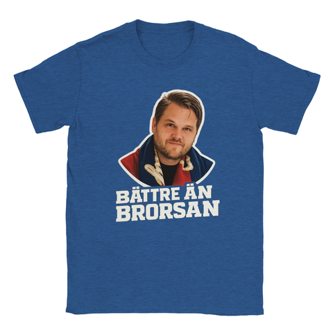 Marinblå t-shirt med ÖIS-inspirerat fotbollsmotiv, Andreas Holmberg i sticker-stil och texten ”Bättre än brorsan”
