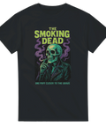 Svart t-shirt med färgstarkt motiv av ett skelett i läderjacka som röker, med texten ”The Smoking Dead – One puff closer to the grave”.