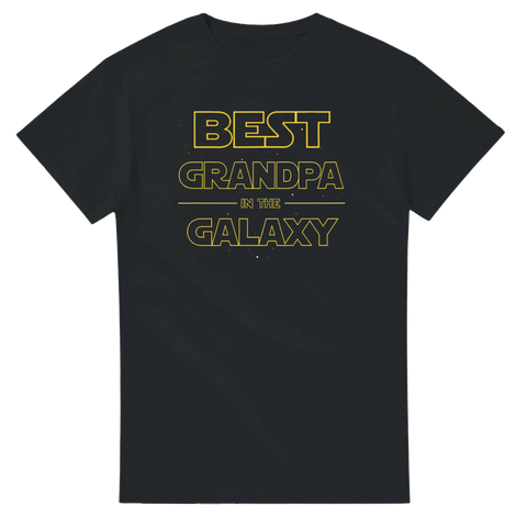 svart t-shirt med gult tryck best grandpa in the galaxy i rymdstil
