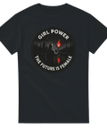 Svart t-shirt med kvinna som håller en fackla vid en sjö, text: "Girl Power – The Future Is Female"