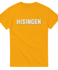 Gul t-shirt med texten HISINGEN i vit blockstil inspirerad av Hollywood – en hyllning till Göteborgs ikoniska stadsdel