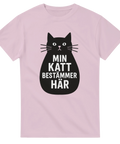 Rosa T-shirt med texten Min katt bestämmer här och katt-silhuett

