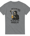 Grå t-shirt med motiv av liemannen som håller en öl, text "Om öl förlänger livet, då är jag fan odödlig"