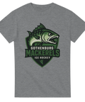 Grå t-shirt med logotyp i sportstil: arg makrill, sköld och texten "Gothenburg Mackerels – Ice Hockey"