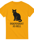 Gul t-shirt med svart silhuett av katt och texten "Independent As Hell" i retrostil