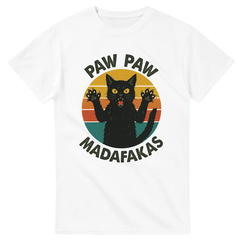 Vit t-shirt med svart katt som sträcker ut tassarna och texten "Paw Paw Madafakas"