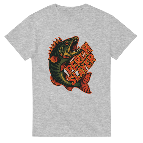 Ljusgrå t-shirt med färgstark illustration av abborre i attackställning och texten "Perch Slayer" i röd retrostil