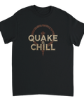 svart t-shirt med texten quake and chill och spelinspirerad symbol