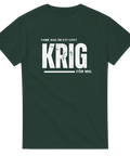 Grön t-shirt med texten “Varje dag är ett litet krig för mig” – humoristisk design om vardagskamp.