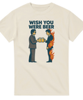 Rolig t-shirt med texten Wish You Were Beer och retro rockinspirerad illustration av två män som skålar med öl.